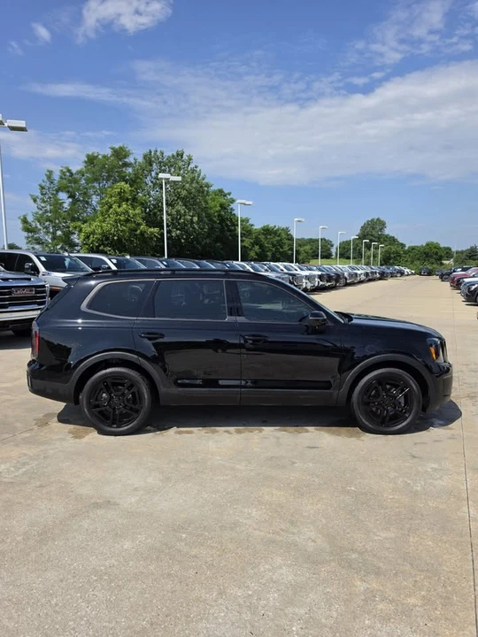 2025 Kia Telluride - Image 3 of 16