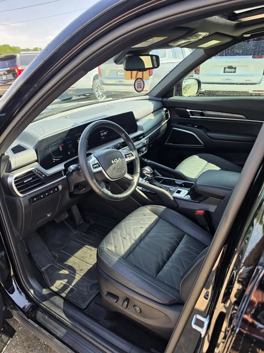 2025 Kia Telluride - Image 5 of 16