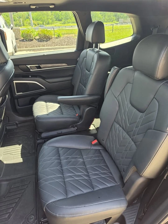 2025 Kia Telluride - Image 12 of 16