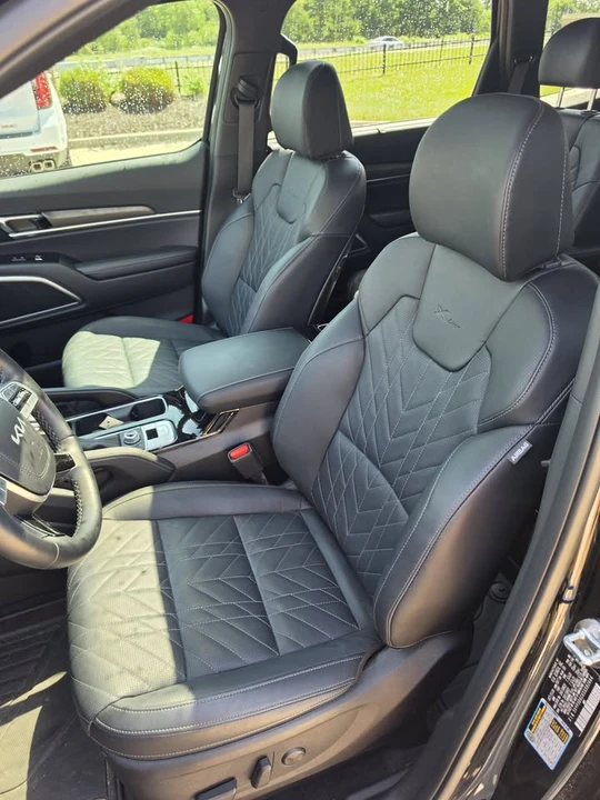 2025 Kia Telluride - Image 10 of 16