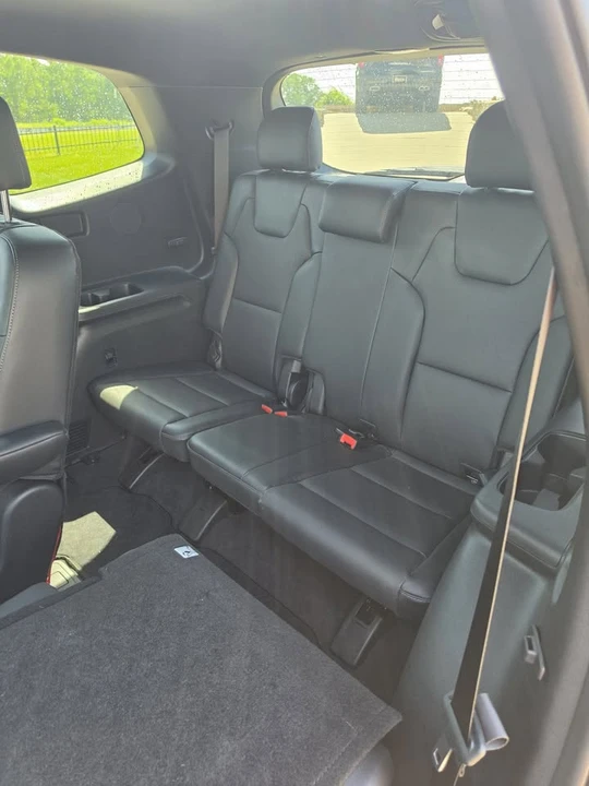 2025 Kia Telluride - Image 13 of 16