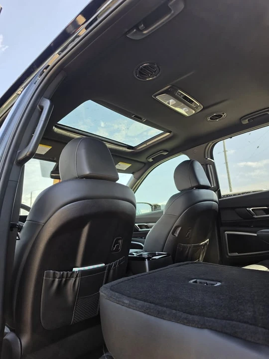 2025 Kia Telluride - Image 11 of 16