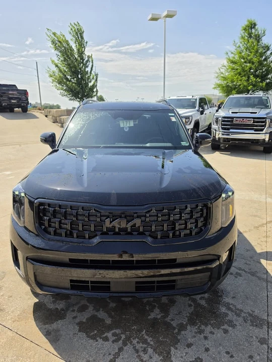 2025 Kia Telluride - Image 2 of 16