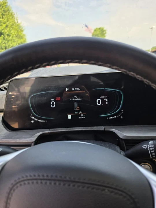 2025 Kia Telluride - Image 6 of 16
