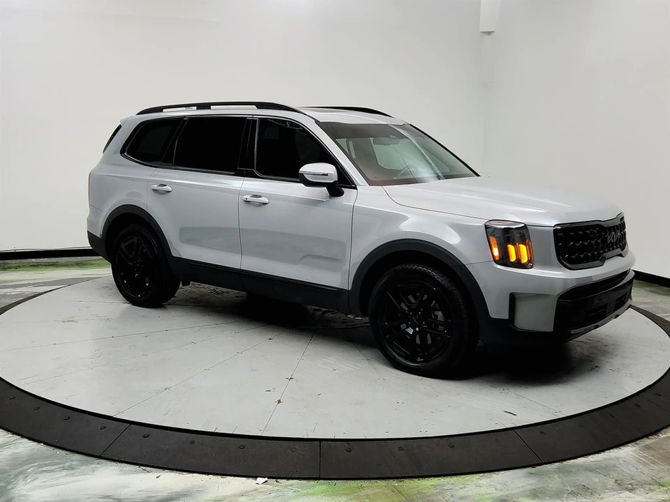 2025 Kia Telluride - Image 3 of 12