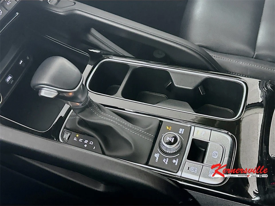 2025 Kia Telluride - Image 16 of 21