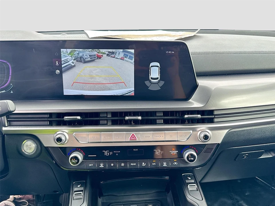 2025 Kia Telluride - Image 13 of 21