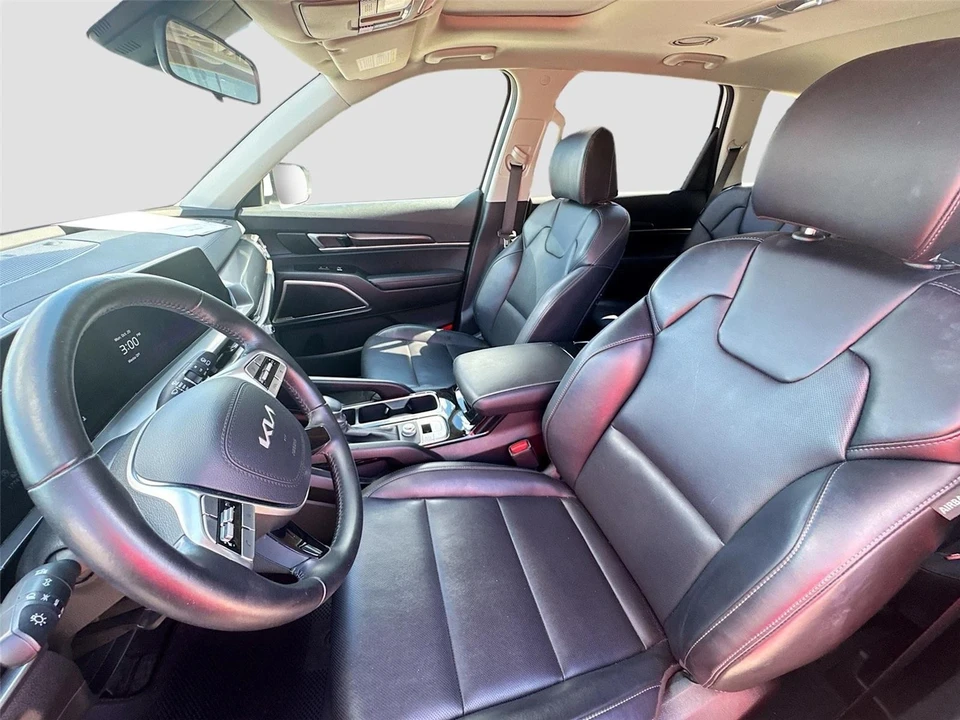 2025 Kia Telluride - Image 13 of 14