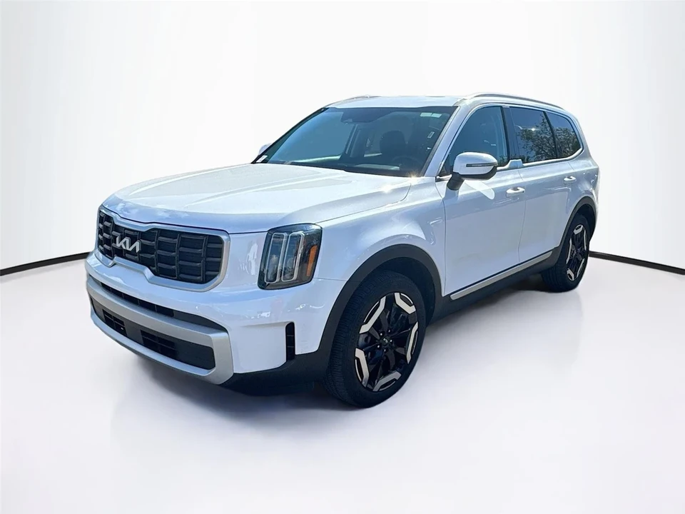 2025 Kia Telluride - Image 3 of 14