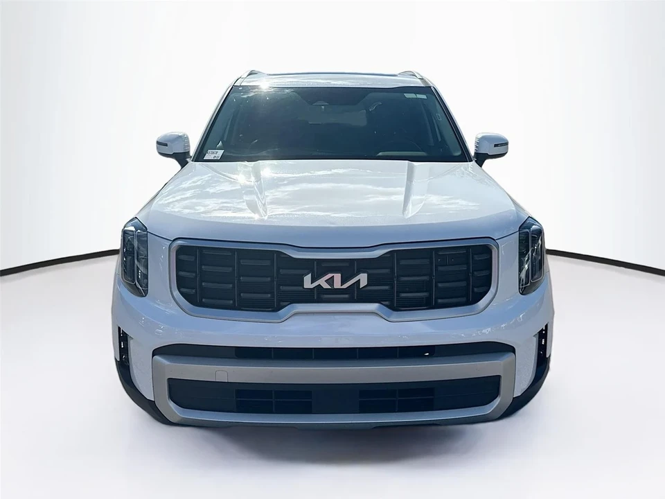 2025 Kia Telluride - Image 2 of 14