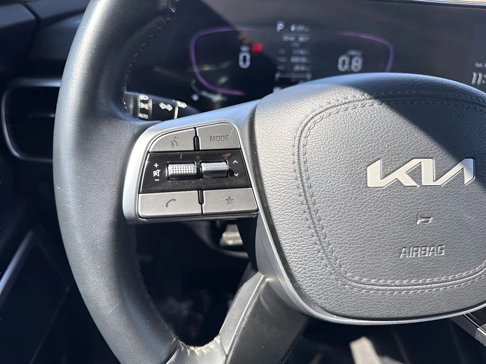 2025 Kia Telluride - Image 15 of 21
