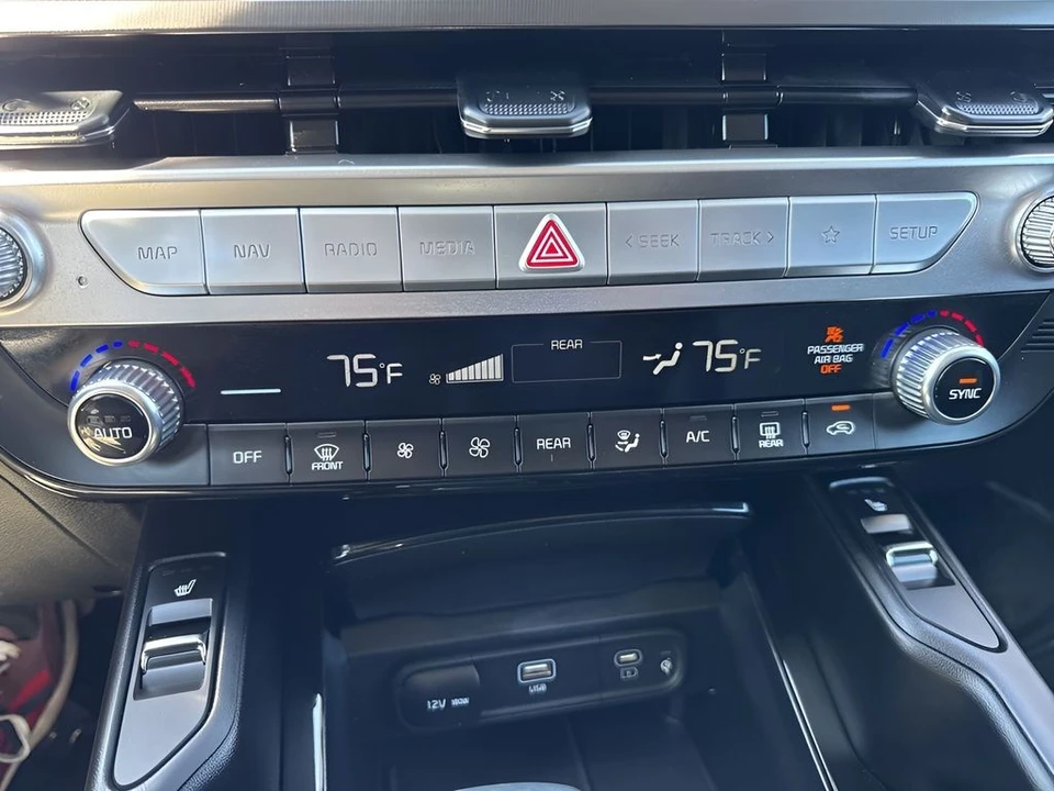 2025 Kia Telluride - Image 19 of 21