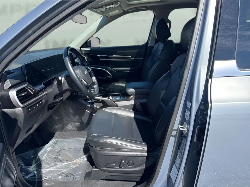 2025 Kia Telluride - Image 9 of 21