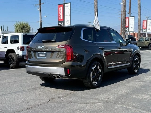 2025 Kia Telluride - Image 10 of 12