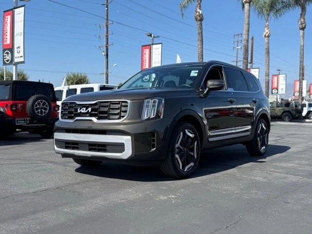 2025 Kia Telluride - Image 4 of 12