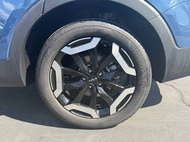 2025 Kia Telluride - Image 12 of 21