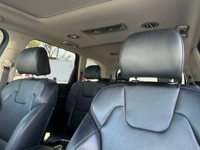 2025 Kia Telluride - Image 19 of 21