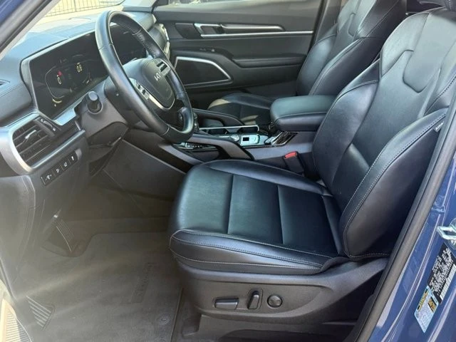 2025 Kia Telluride - Image 16 of 21