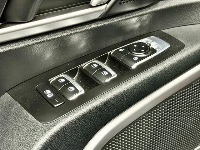 2025 Kia Telluride - Image 20 of 21