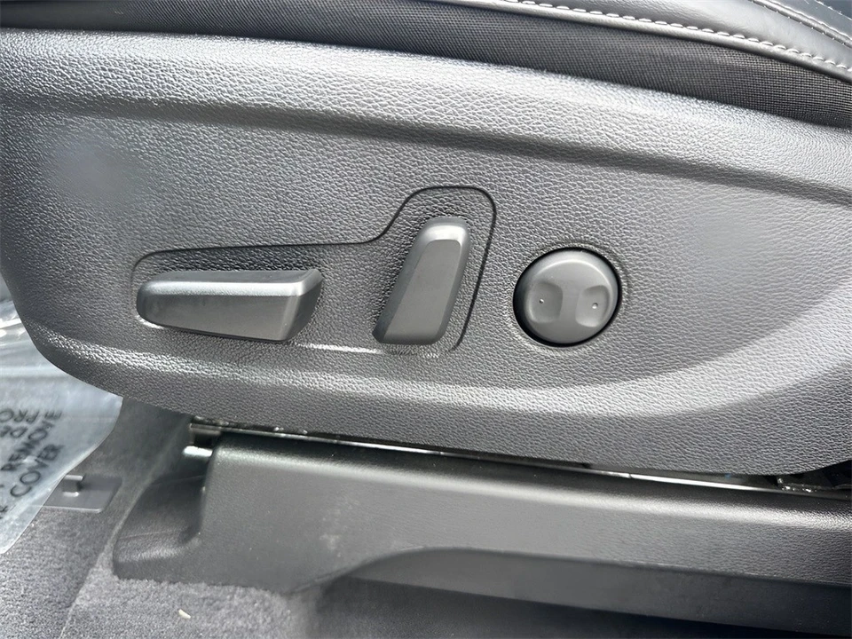 2025 Kia Telluride - Image 10 of 12