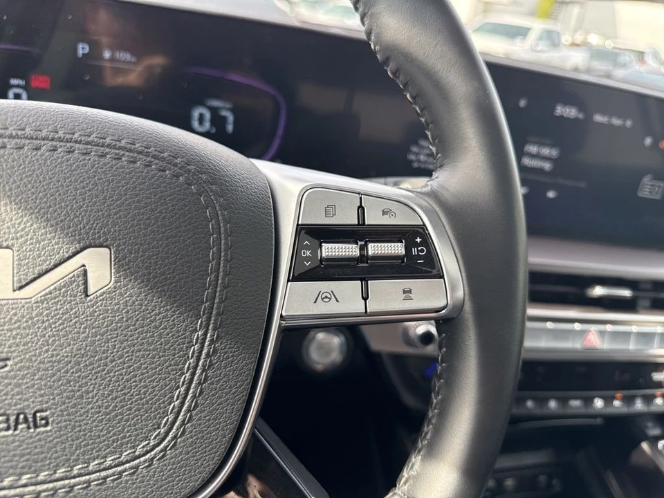 2025 Kia Telluride - Image 19 of 31