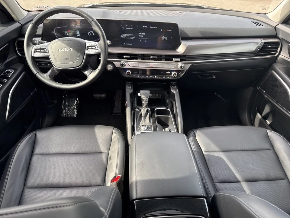 2025 Kia Telluride - Image 15 of 31