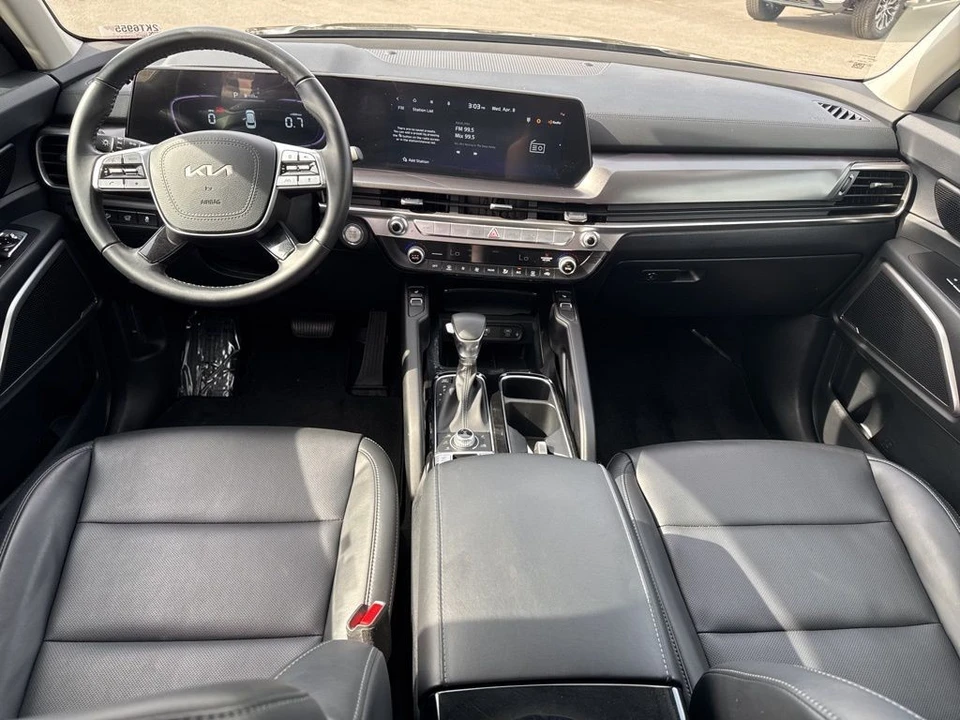 2025 Kia Telluride - Image 16 of 31
