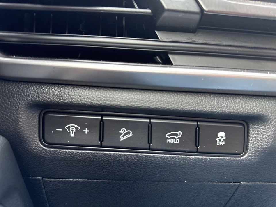 2025 Kia Telluride - Image 27 of 31