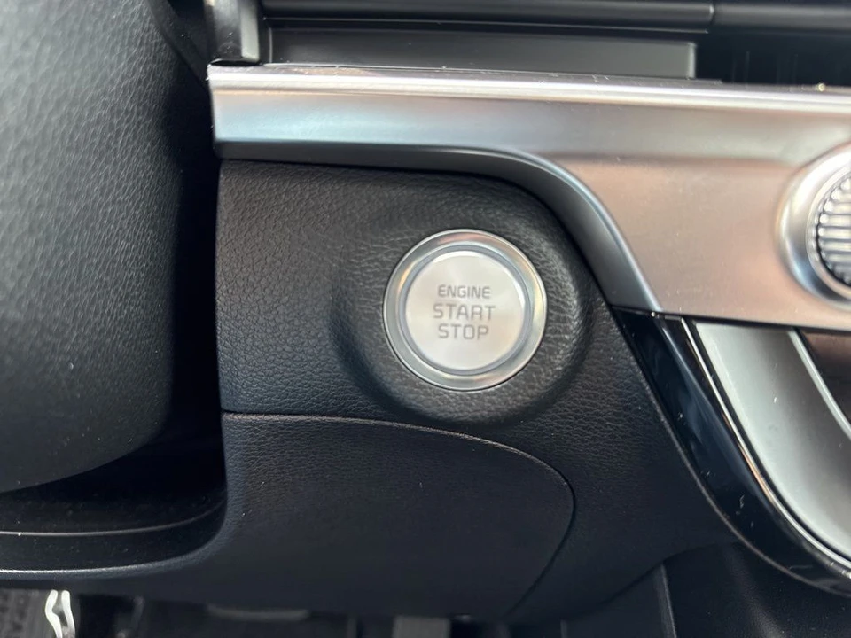 2025 Kia Telluride - Image 26 of 31
