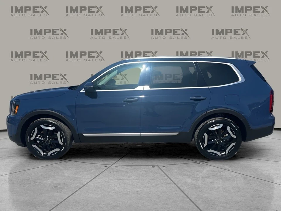 2025 Kia Telluride - Image 2 of 12