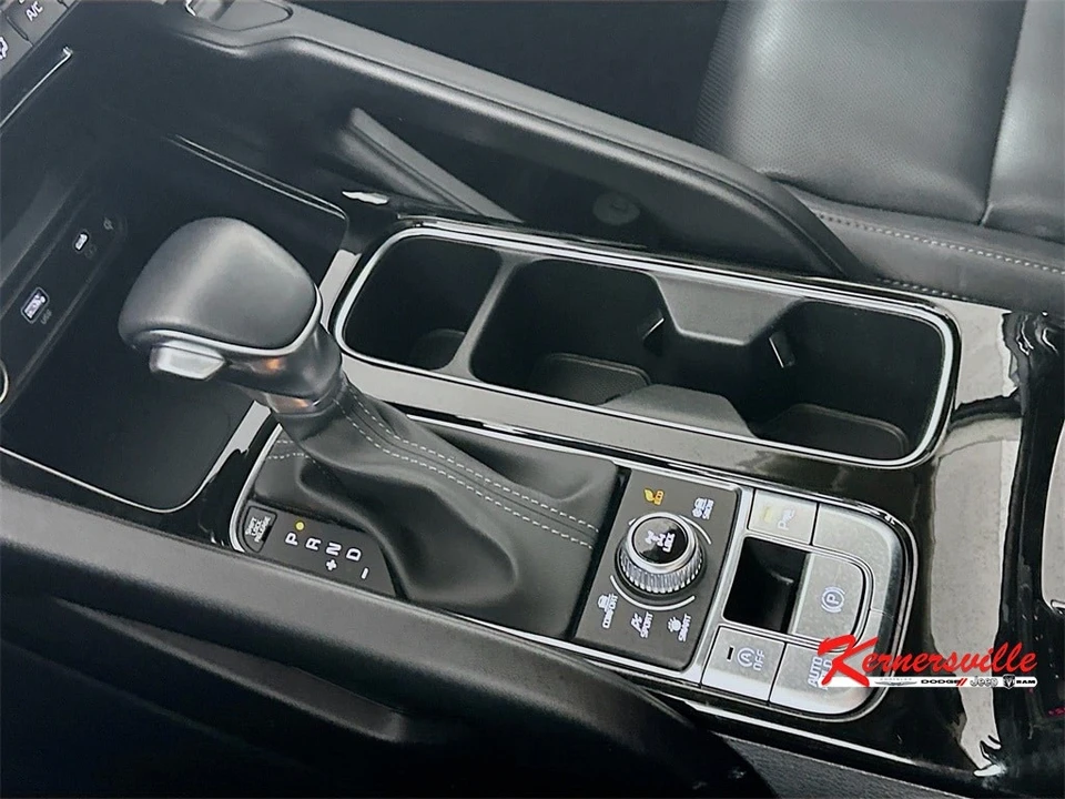 2025 Kia Telluride - Image 16 of 21