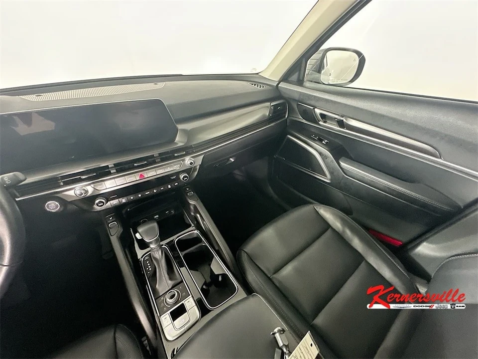 2025 Kia Telluride - Image 11 of 21