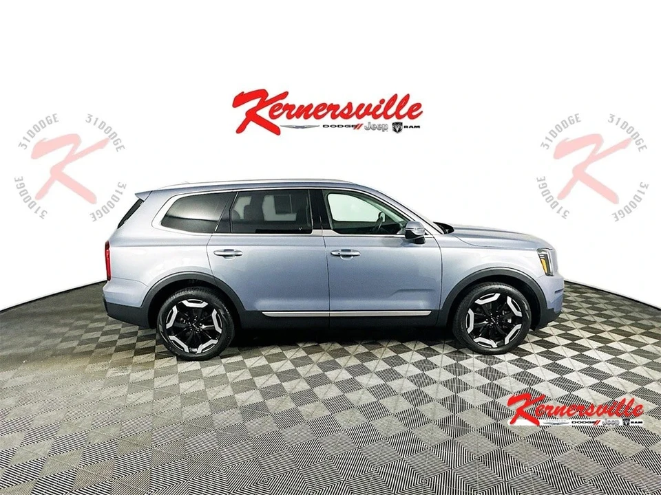2025 Kia Telluride - Image 8 of 21