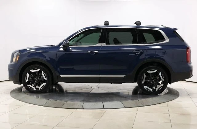 2025 Kia Telluride - Image 9 of 12