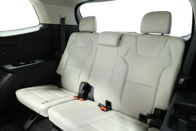 2025 Kia Telluride - Image 5 of 12