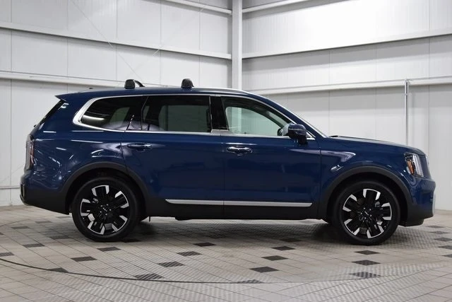 2025 Kia Telluride - Image 9 of 12