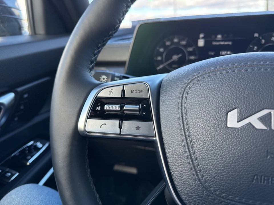 2025 Kia Telluride - Image 18 of 21