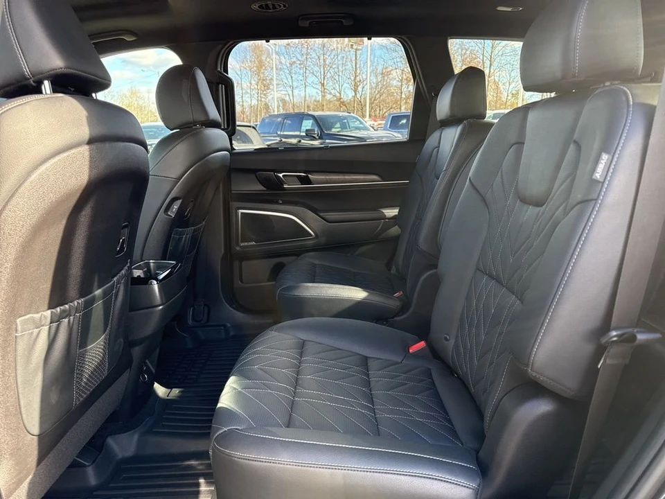 2025 Kia Telluride - Image 13 of 21