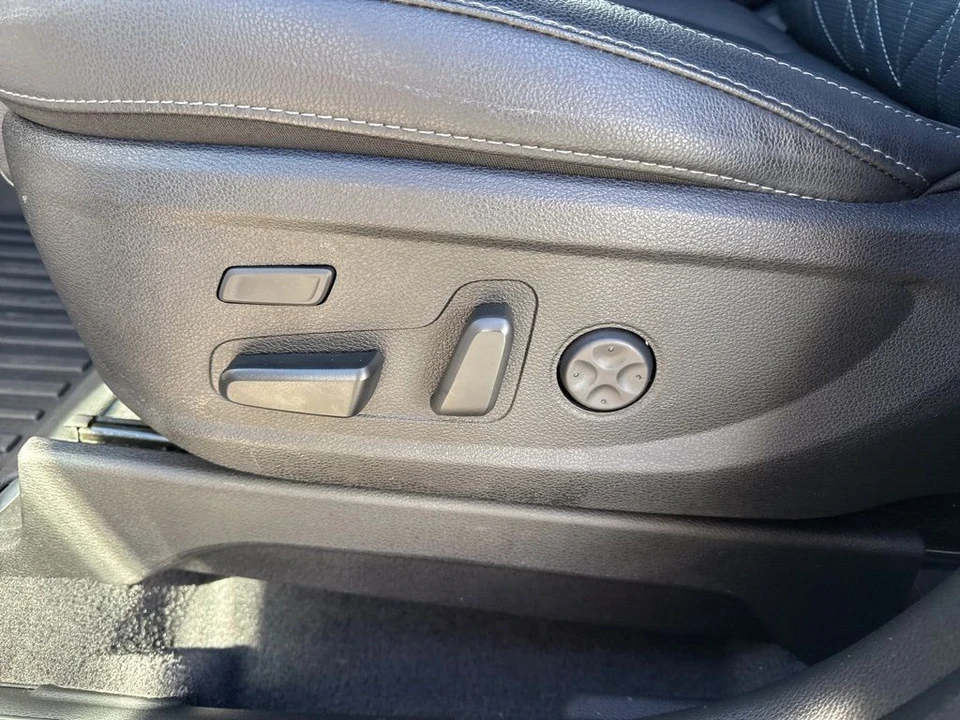 2025 Kia Telluride - Image 10 of 21