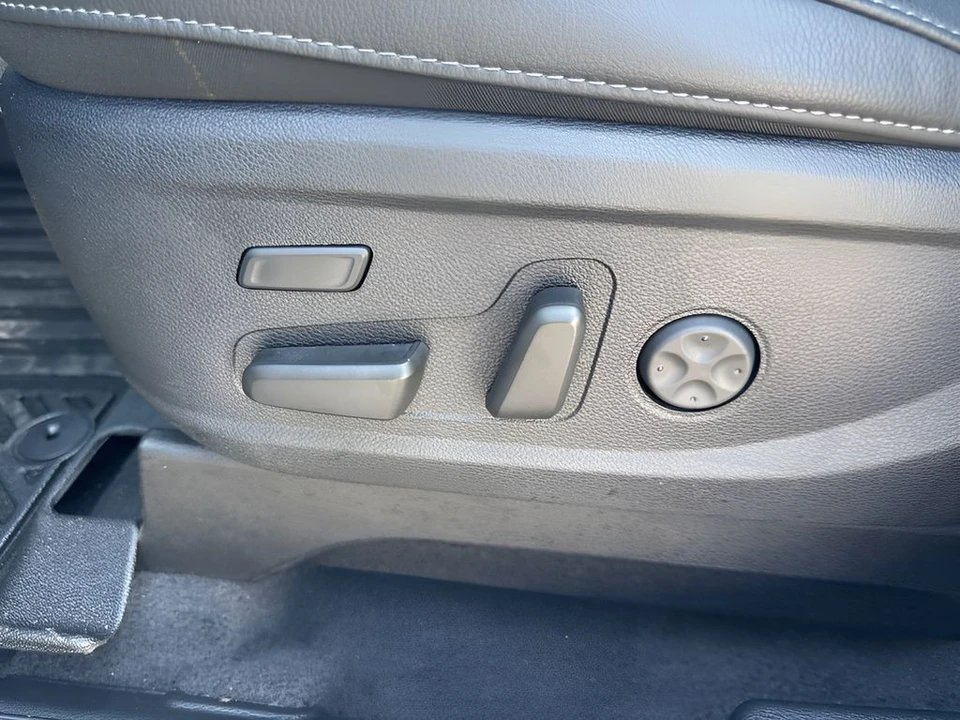 2025 Kia Telluride - Image 10 of 21