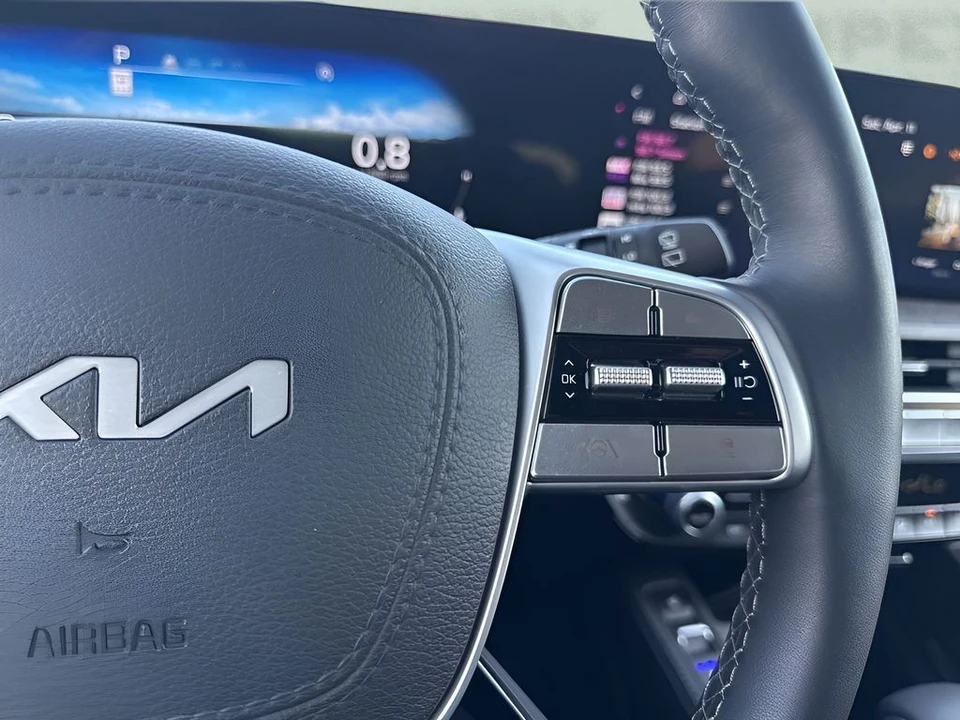 2025 Kia Telluride - Image 17 of 21