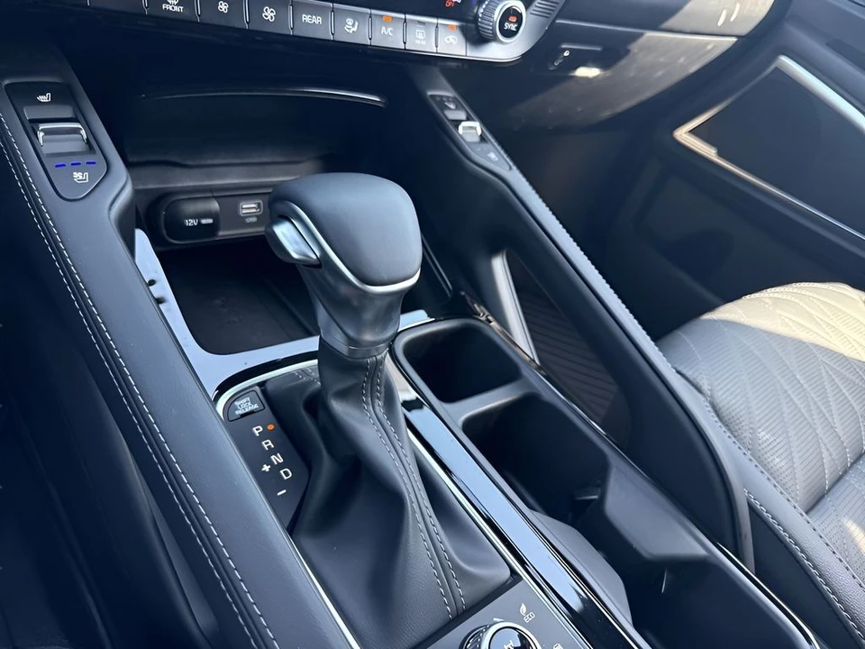 2025 Kia Telluride - Image 18 of 21