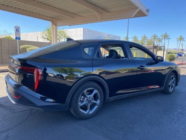 2025 Kia K4 - Image 3 of 6