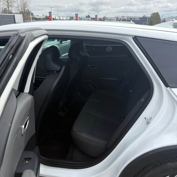 2025 Kia K4 - Image 6 of 11