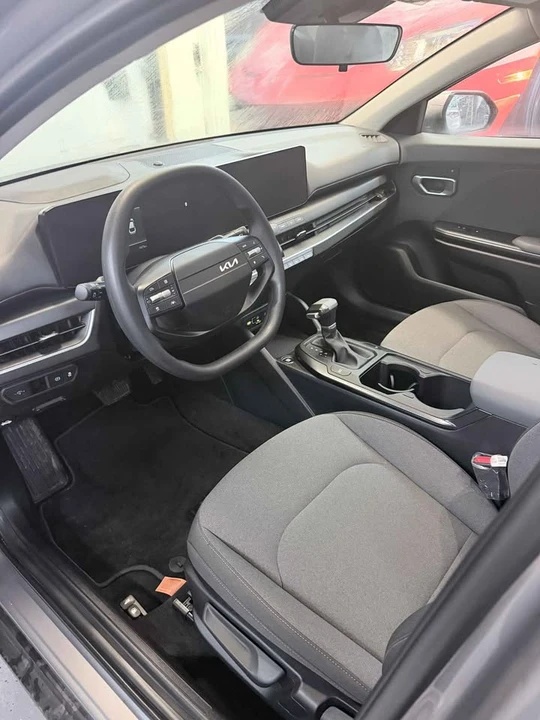 2025 Kia K4 - Image 16 of 20