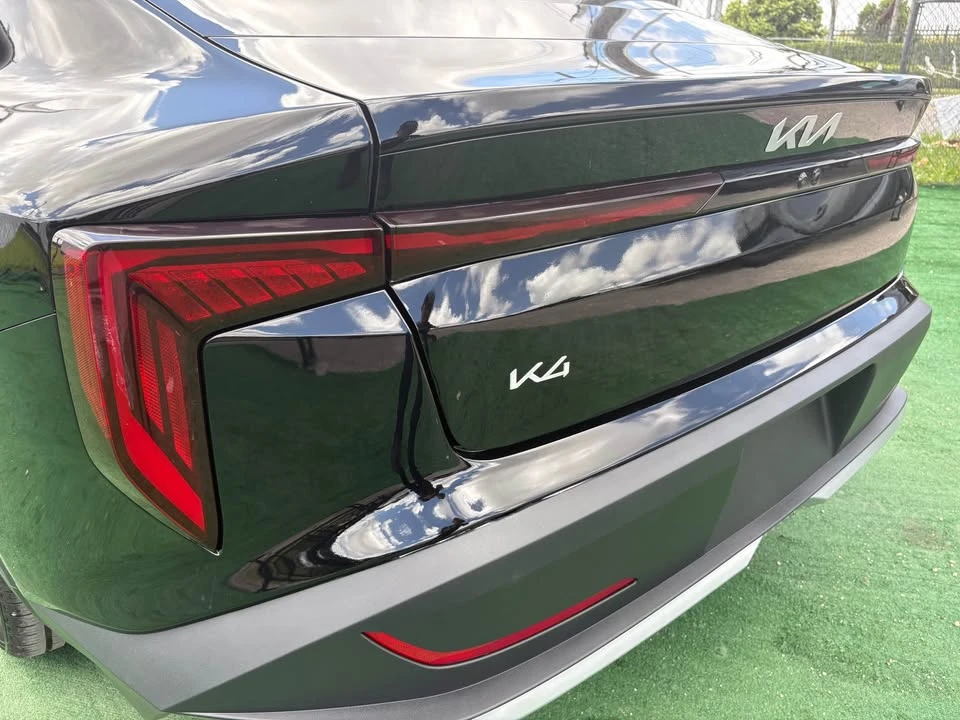 2025 Kia K4 - Image 8 of 12