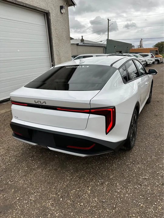 2025 Kia K4 - Image 6 of 19