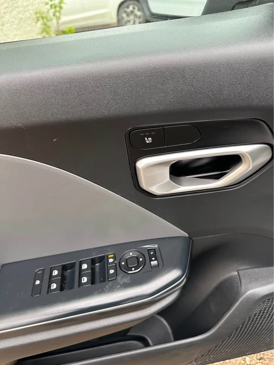 2025 Kia K4 - Image 18 of 19