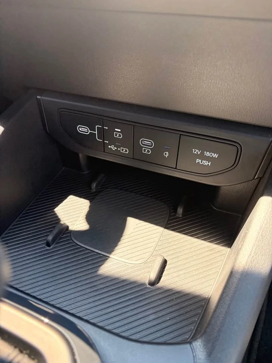 2025 Kia K4 - Image 9 of 12