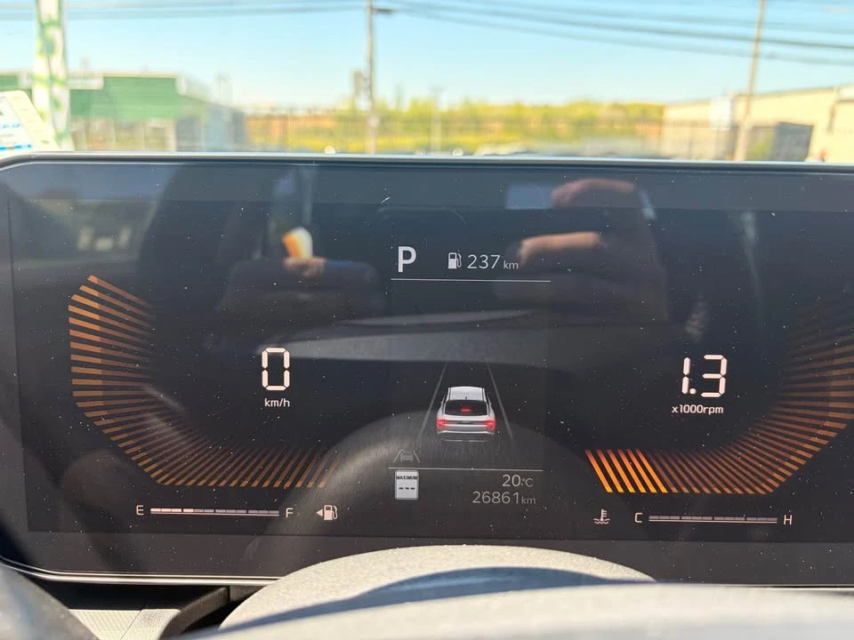2025 Kia K4 - Image 6 of 12